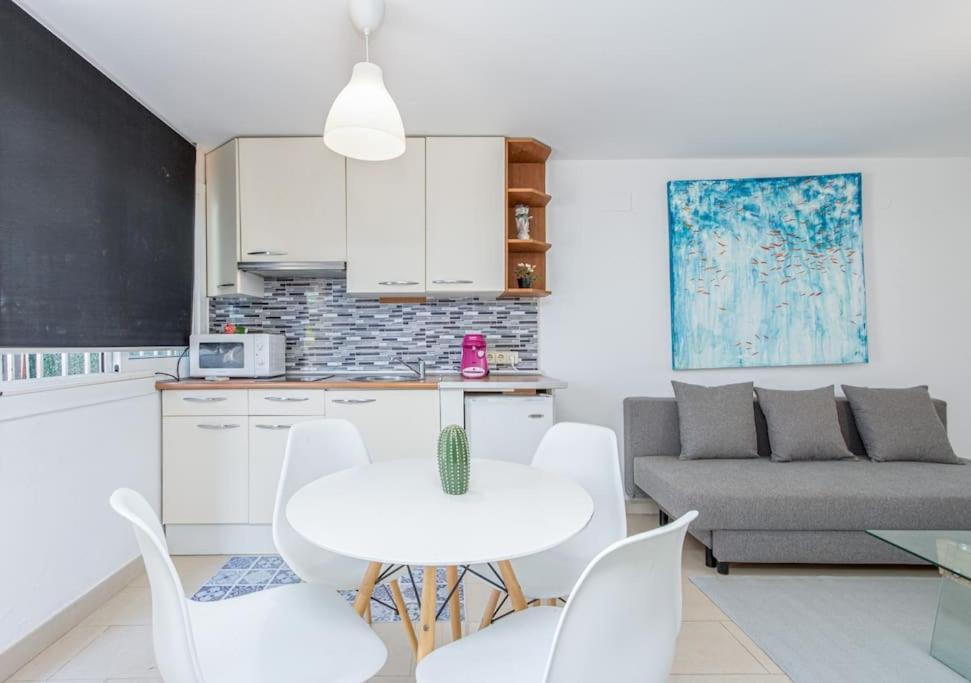 Вілла Casita Con Jardin, Bbq, Wifi, Centro Y Playa Емпуріабрава Екстер'єр фото