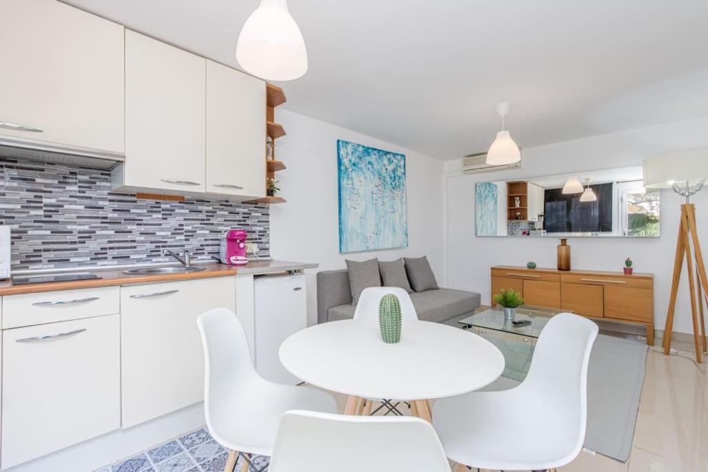 Вілла Casita Con Jardin, Bbq, Wifi, Centro Y Playa Емпуріабрава Екстер'єр фото
